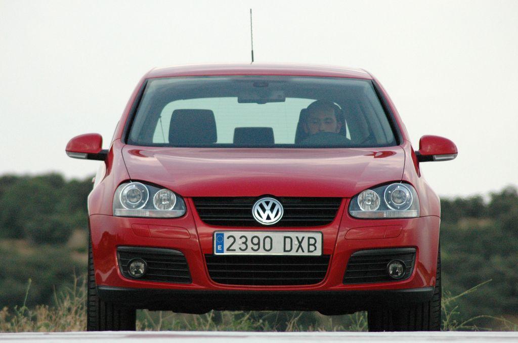 Volkswagen golf v 2.0 tfsi 200 gti dsg 3p
