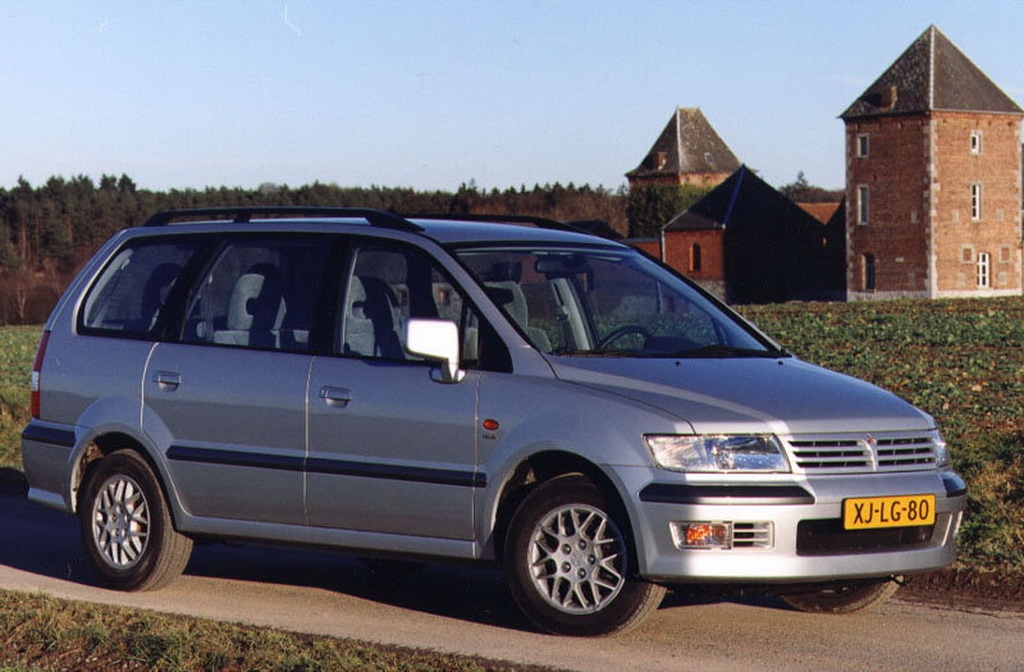 Mitsubishi space wagon 1998